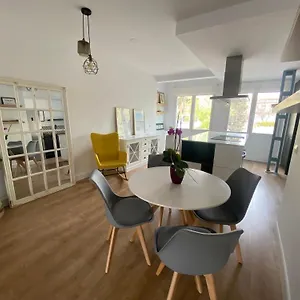  Apartamento Reconquista